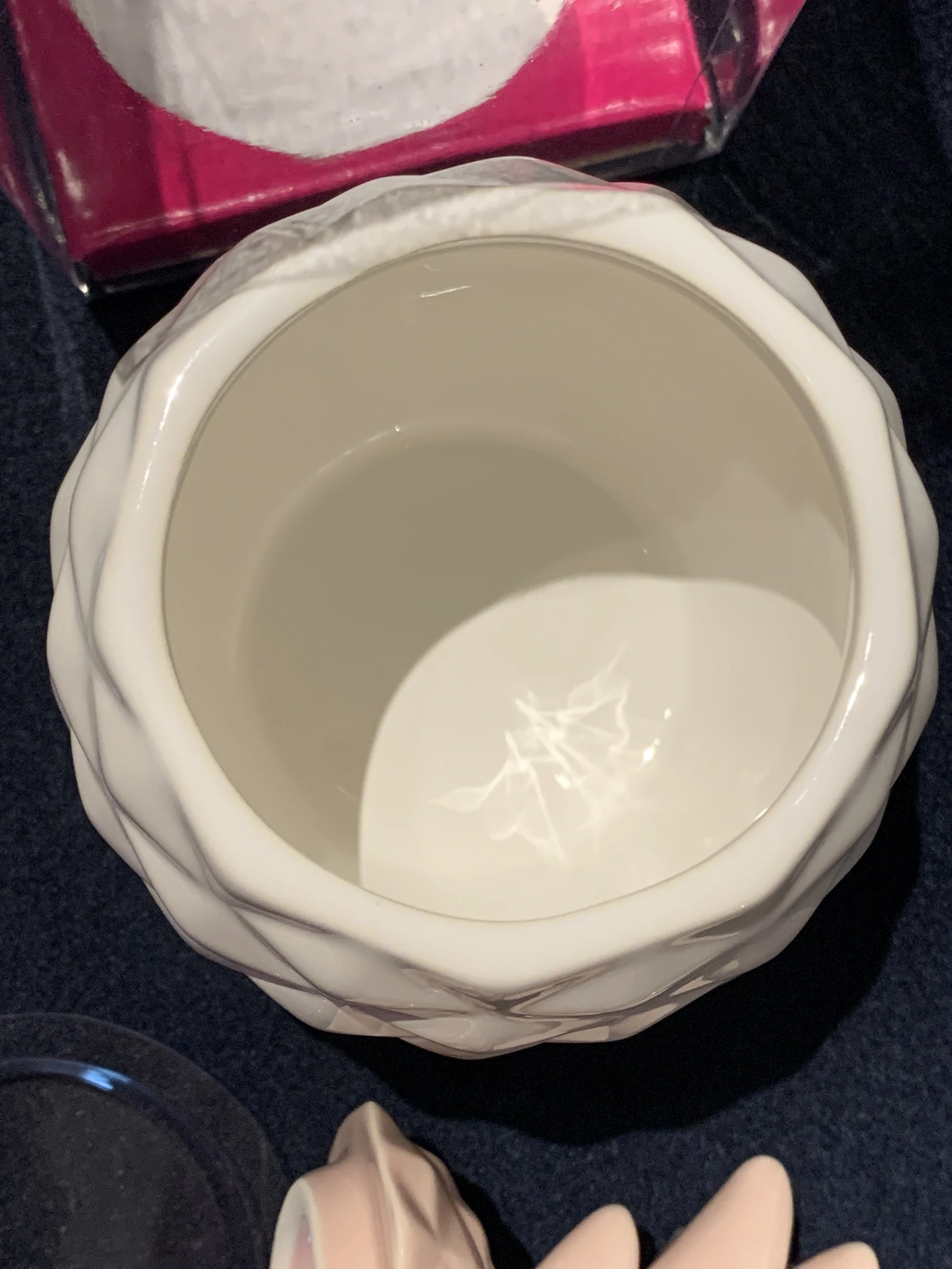 Pineapple-shaped pot with ceramic lid – photo 5